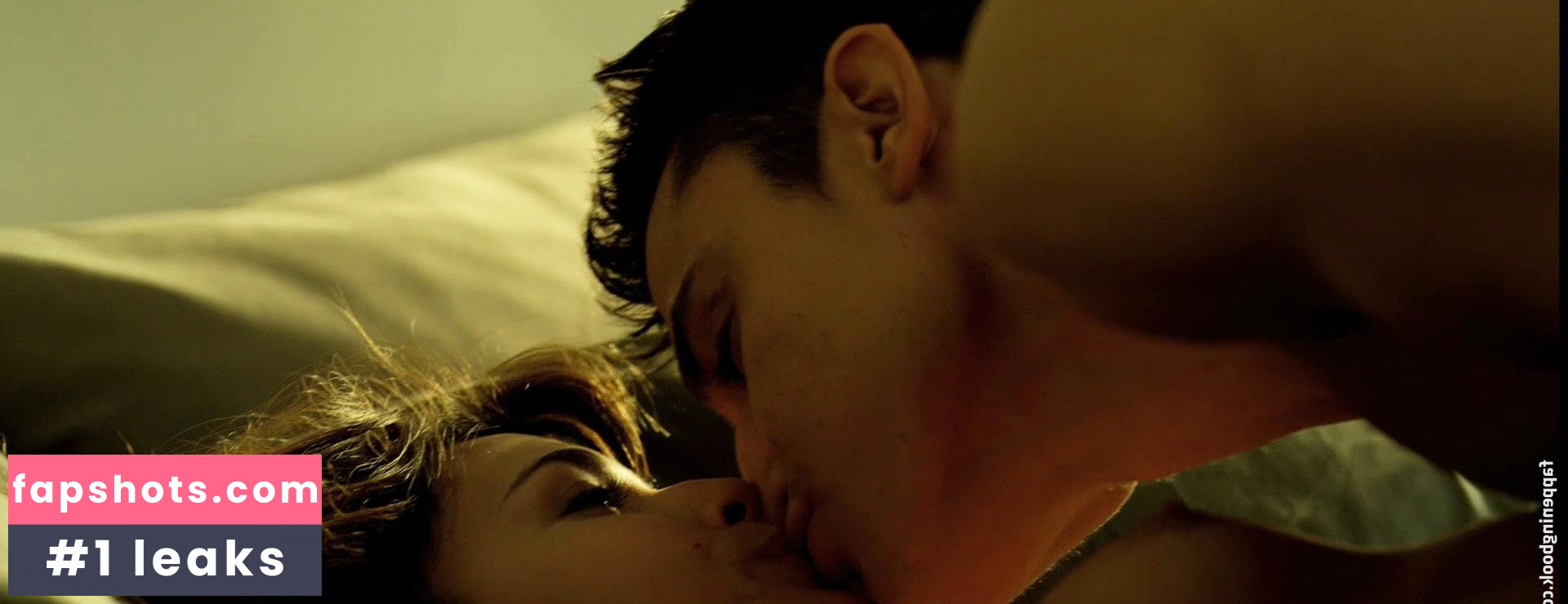 Adriana Ugarte gallery photo #30