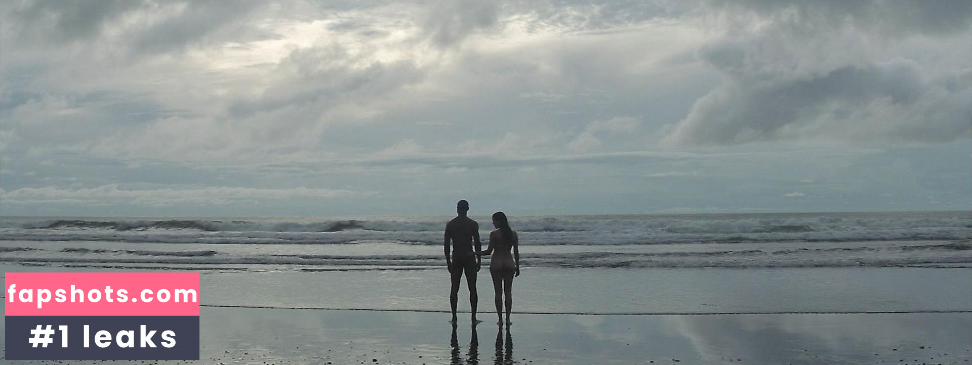 Adriana Ugarte gallery photo #36