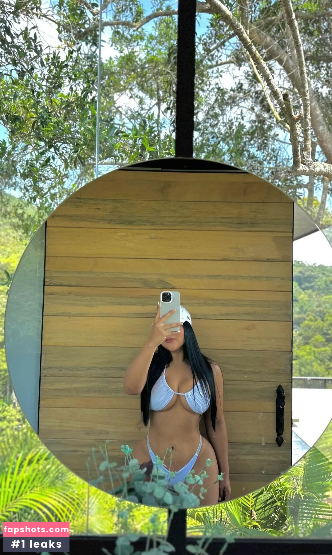 Adrianalobo gallery photo #10