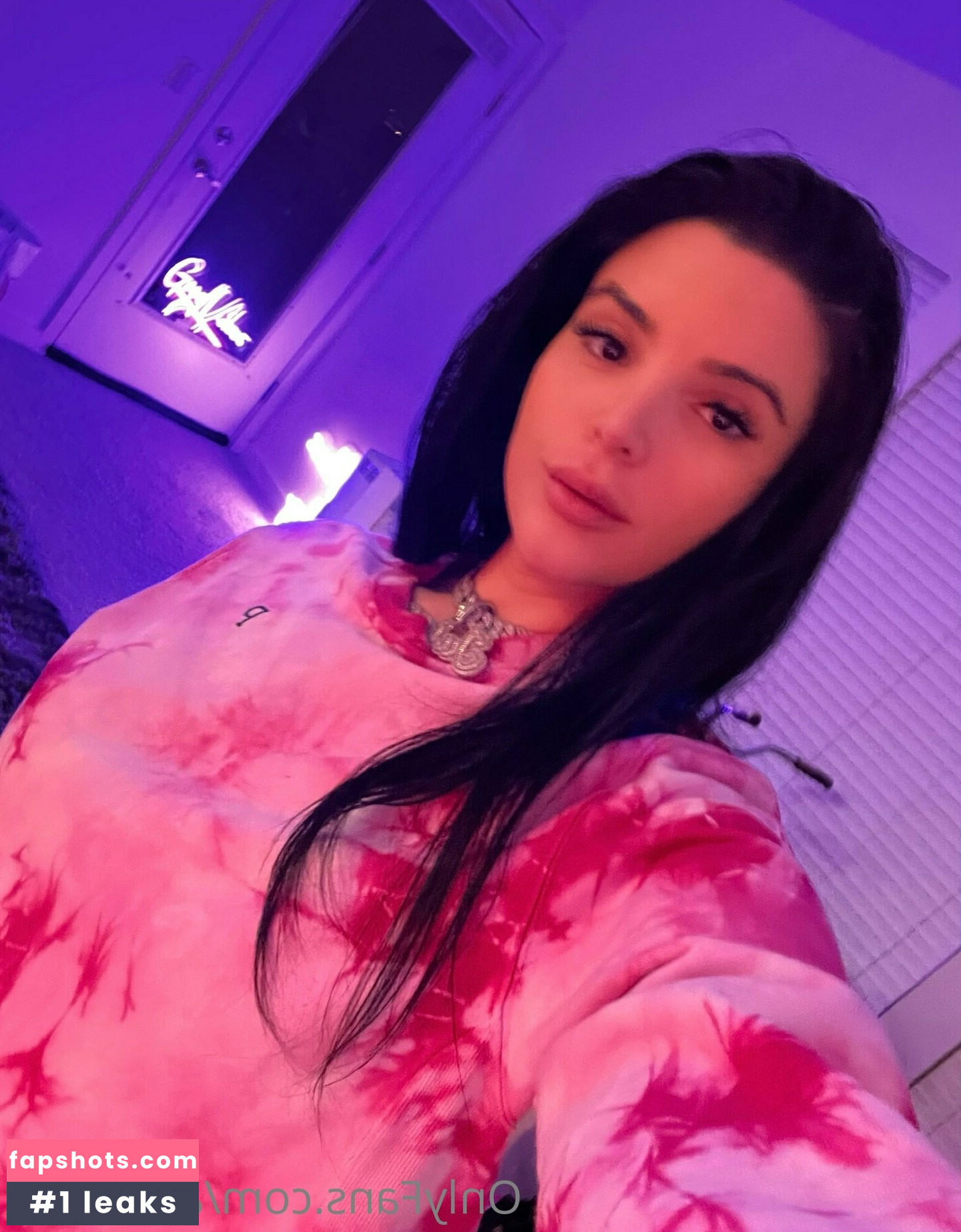 adrianaw Filtración Desnuda OnlyFans Foto #24 - Fapshots