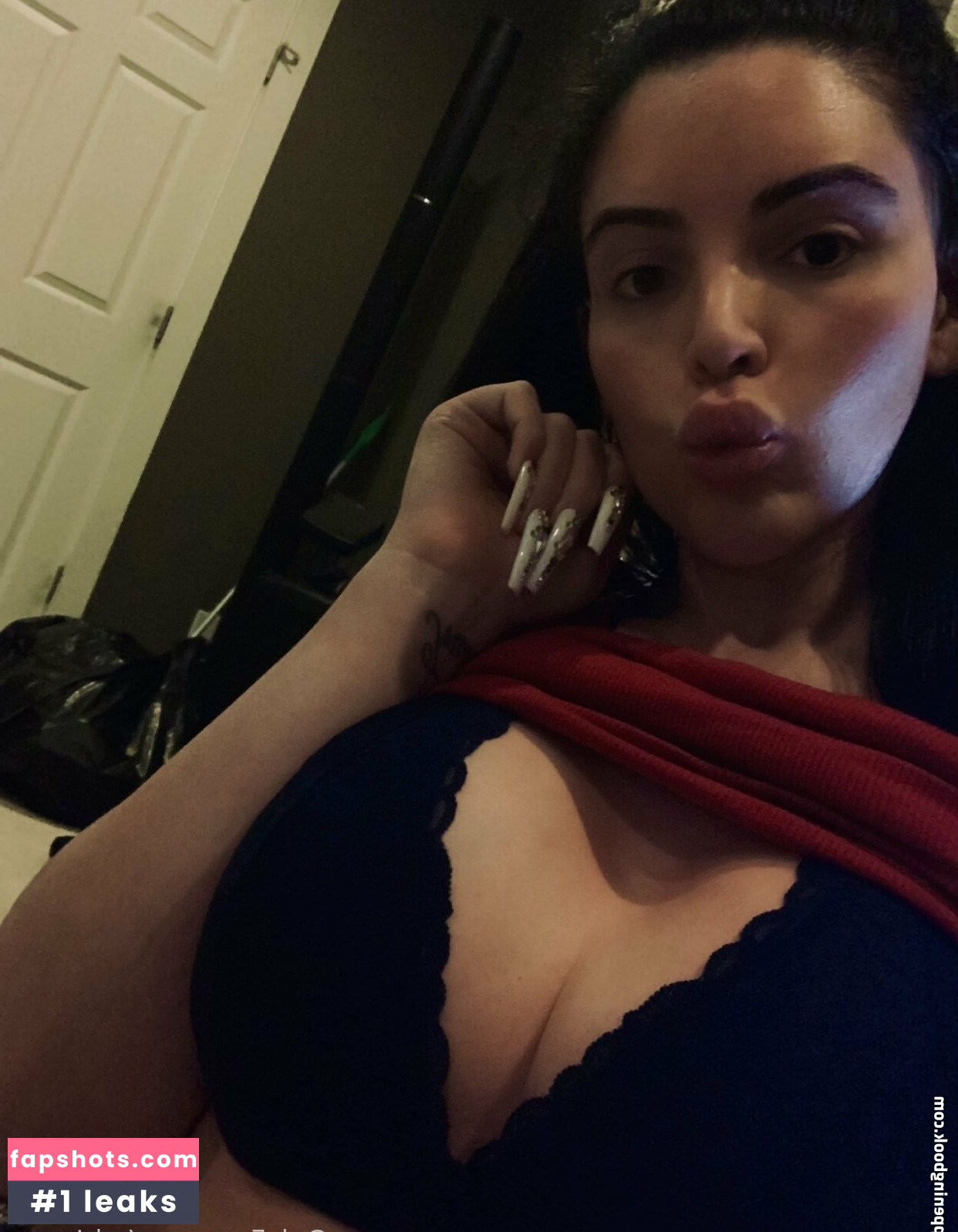 adrianaw Filtración Desnuda OnlyFans Foto #10 - Fapshots