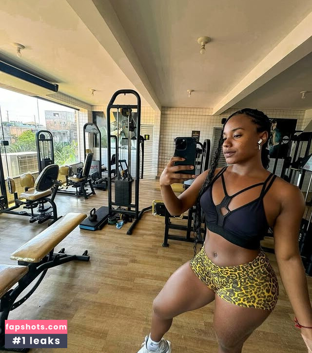 Adriele Souza gallery photo #14