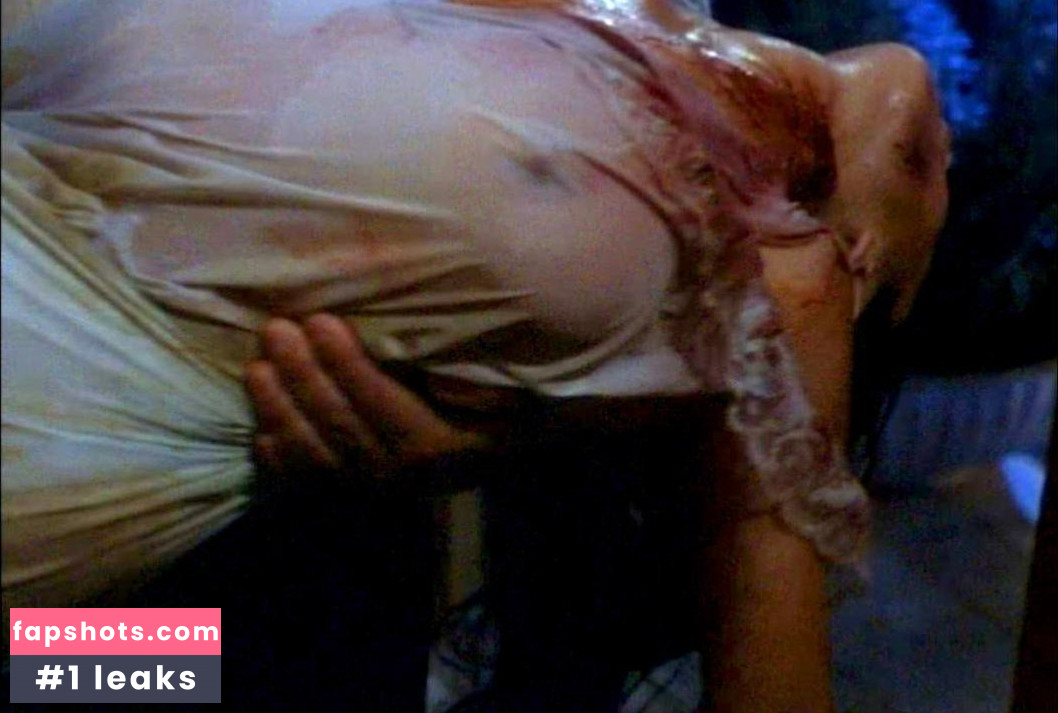 Adrienne Pierce gallery photo #7