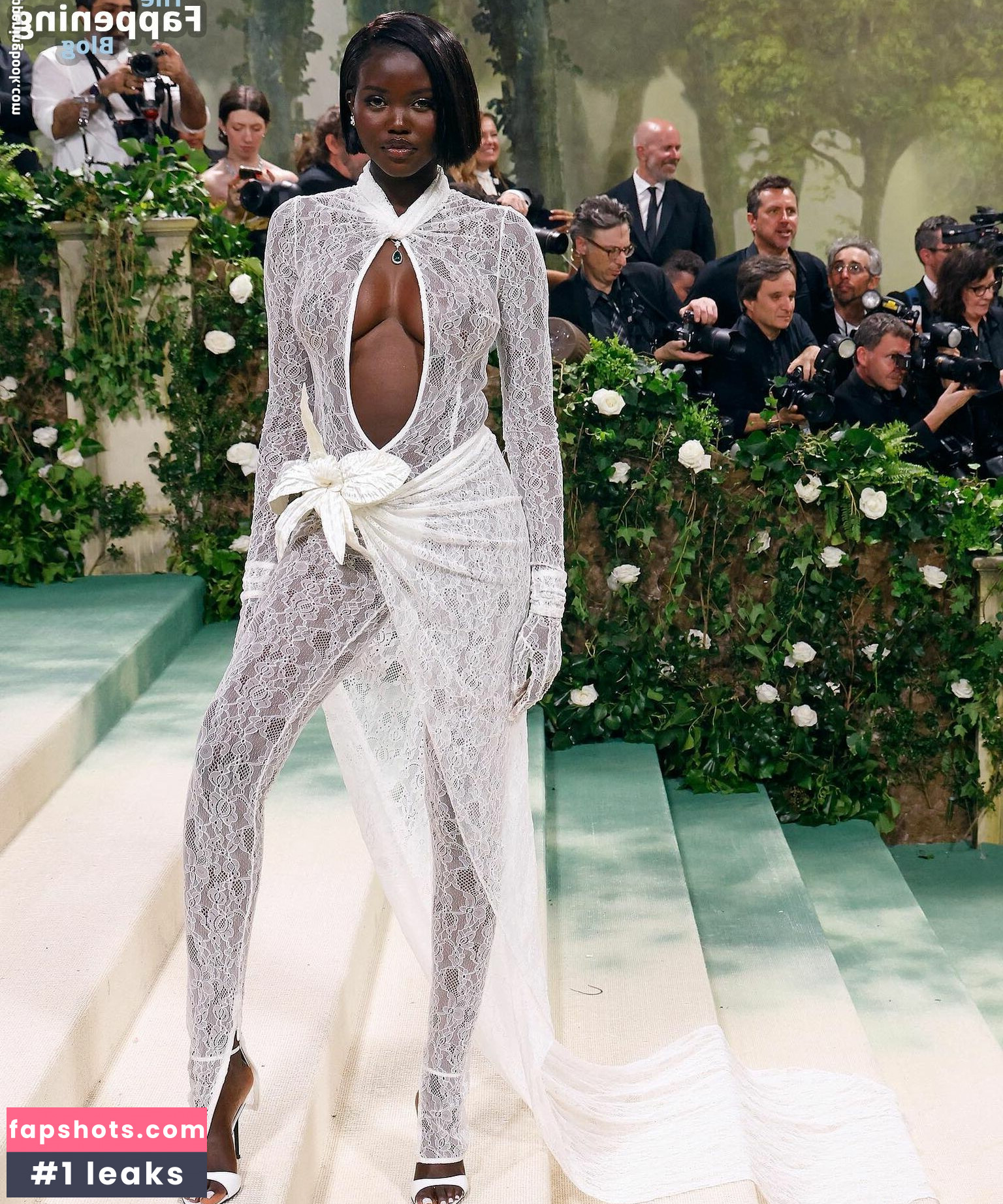 Adut Akech Nahé úniky fotek pouze od fanoušků #14 - Fapshots