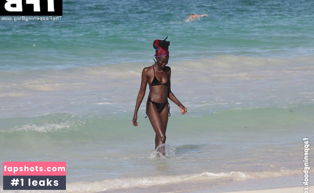 Adut Akech Nahé úniky fotek pouze od fanoušků #140 - Fapshots