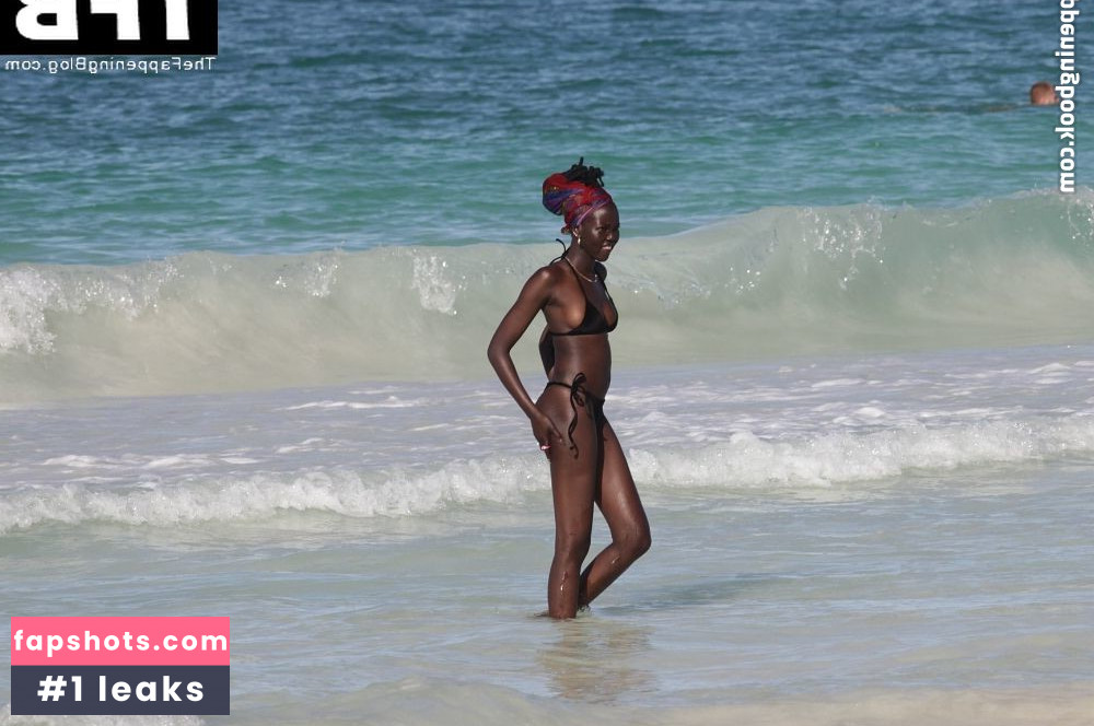 Adut Akech Nahé úniky fotek pouze od fanoušků #143 - Fapshots