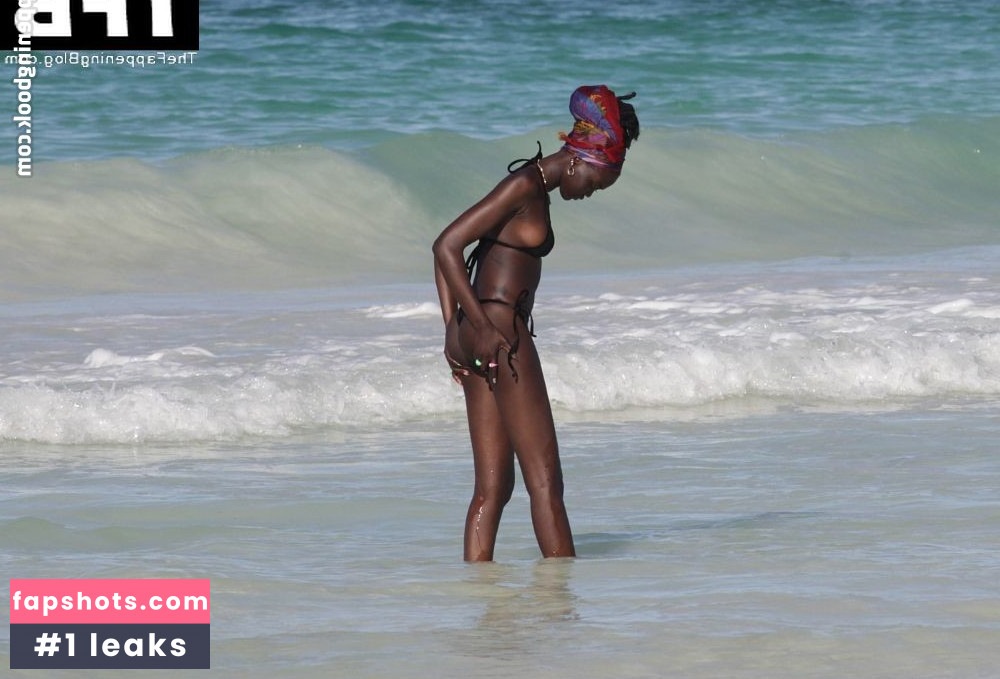 Adut Akech Nahé úniky fotek pouze od fanoušků #145 - Fapshots