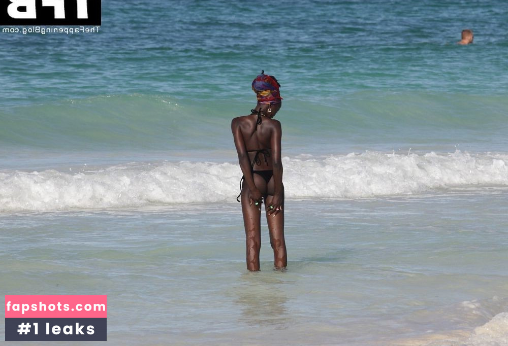 Adut Akech Nahé úniky fotek pouze od fanoušků #146 - Fapshots