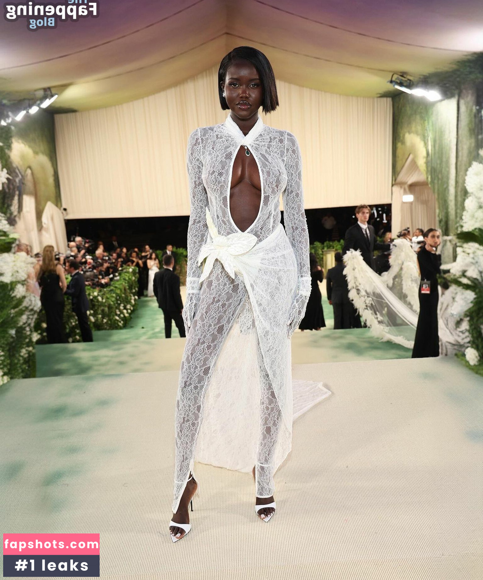 Adut Akech Nahé úniky fotek pouze od fanoušků #16 - Fapshots