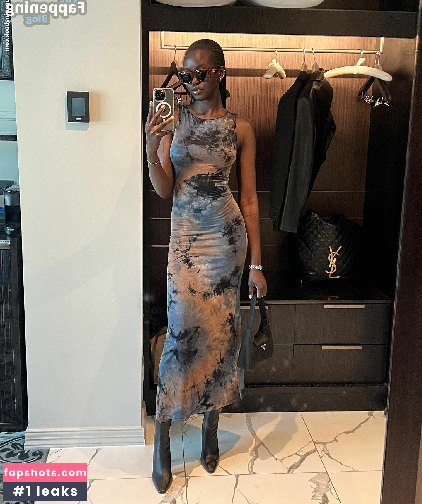 Adut Akech Nahé úniky fotek pouze od fanoušků #48 - Fapshots