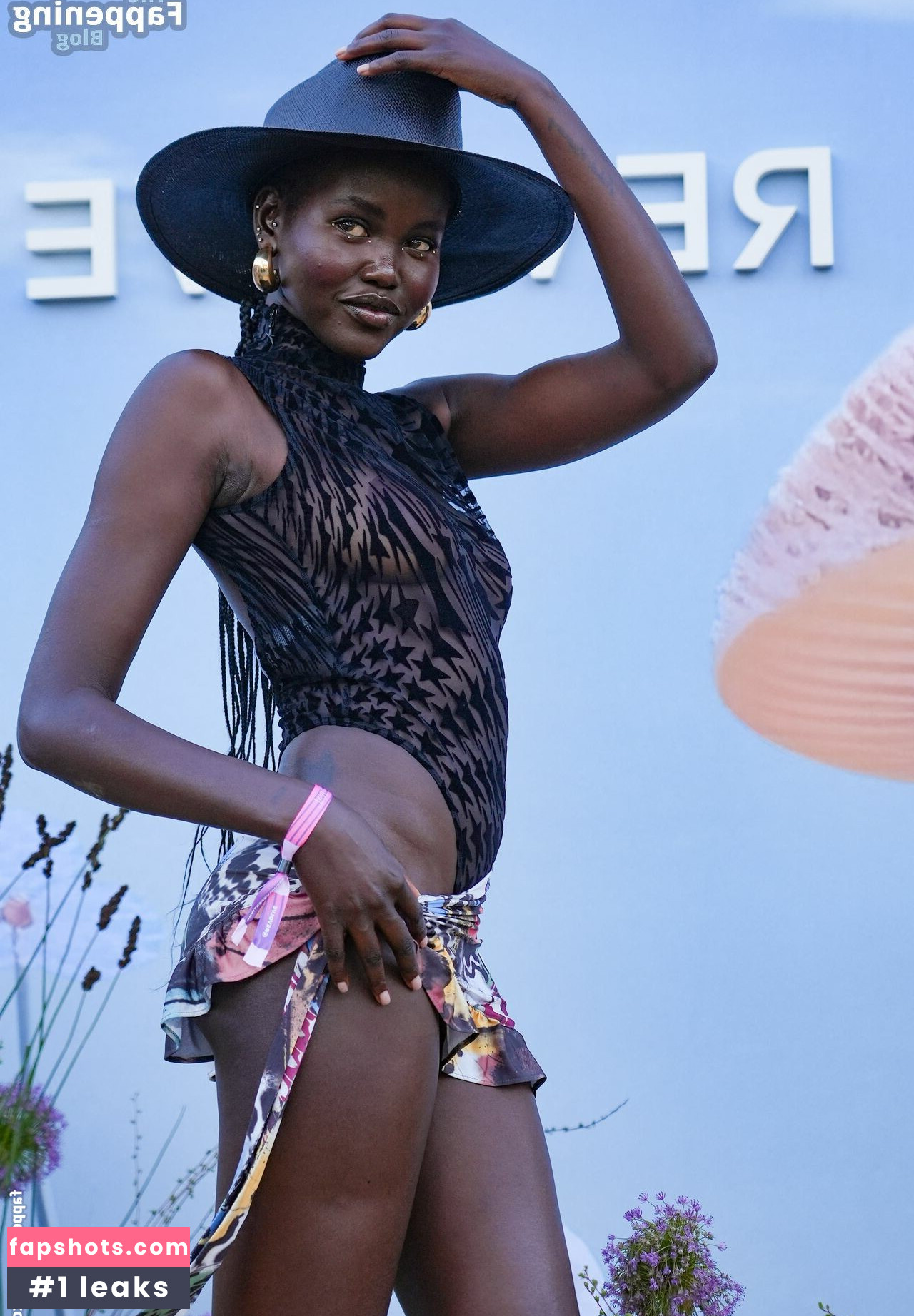 Adut Akech Nahé úniky fotek pouze od fanoušků #68 - Fapshots