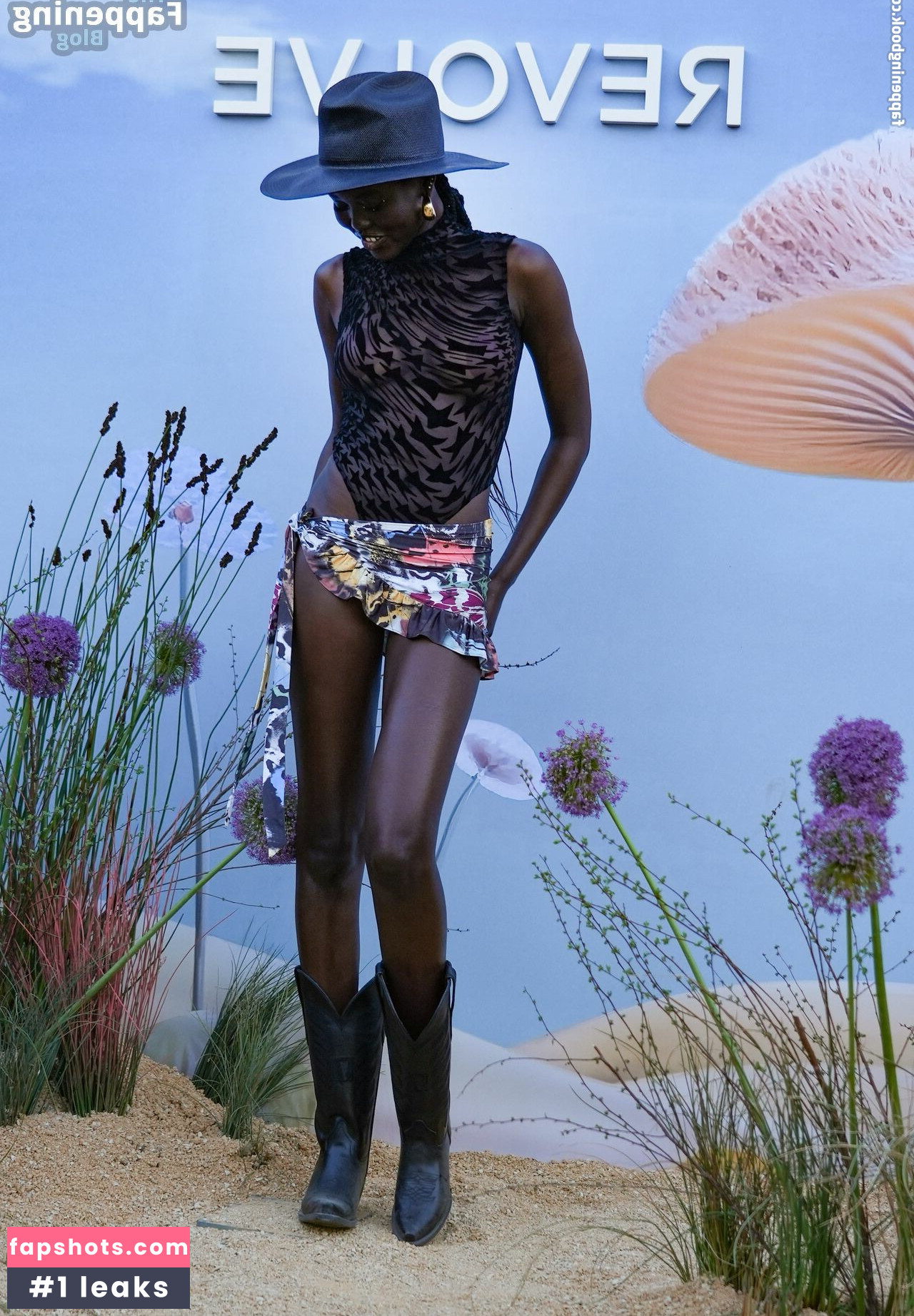 Adut Akech Nahé úniky fotek pouze od fanoušků #73 - Fapshots