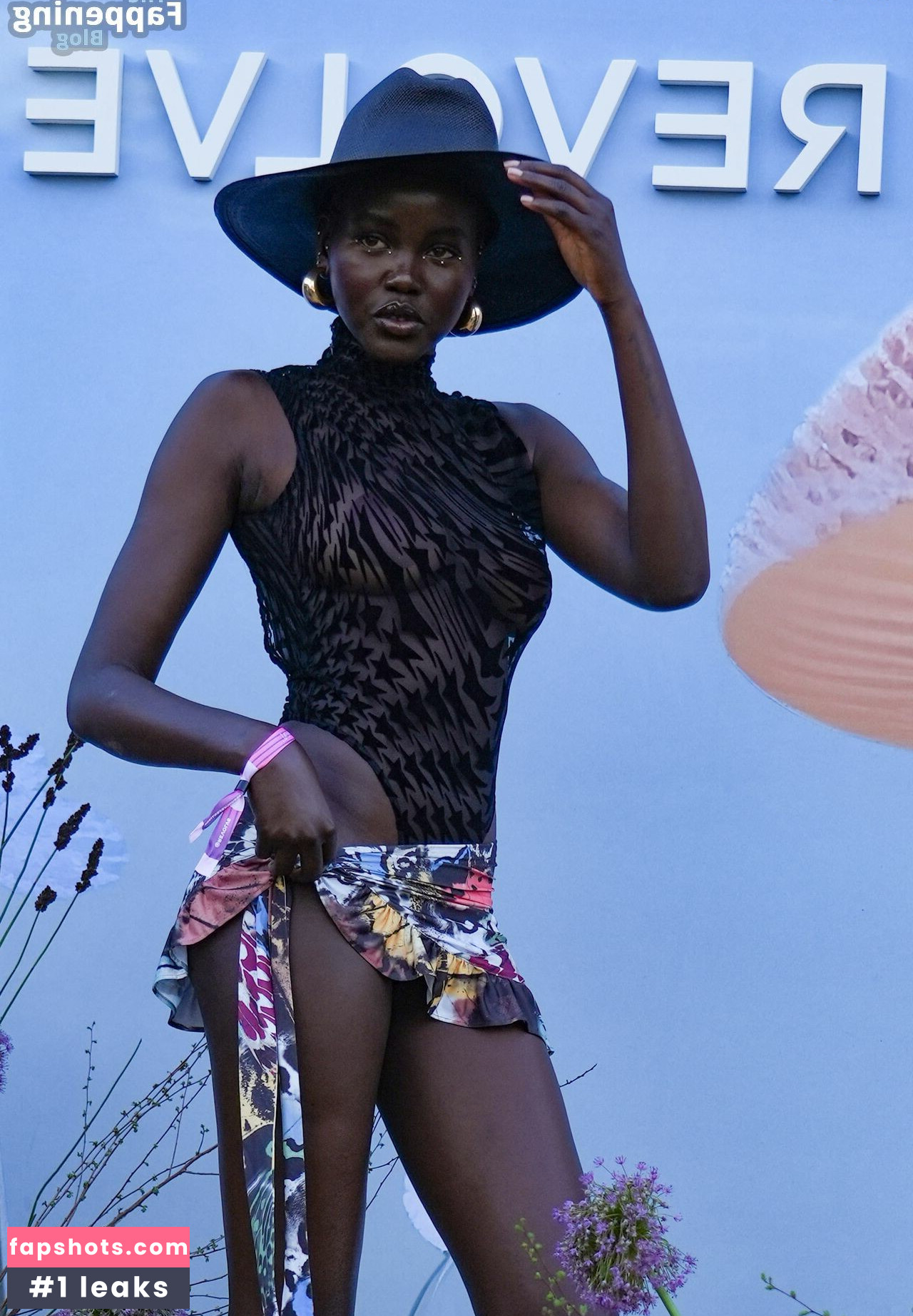 Adut Akech Nahé úniky fotek pouze od fanoušků #77 - Fapshots