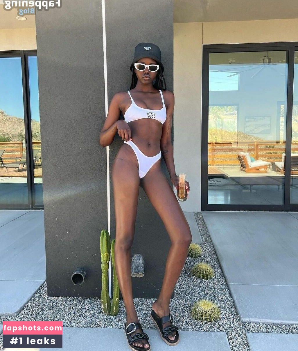 Adut Akech Nahé úniky fotek pouze od fanoušků #81 - Fapshots