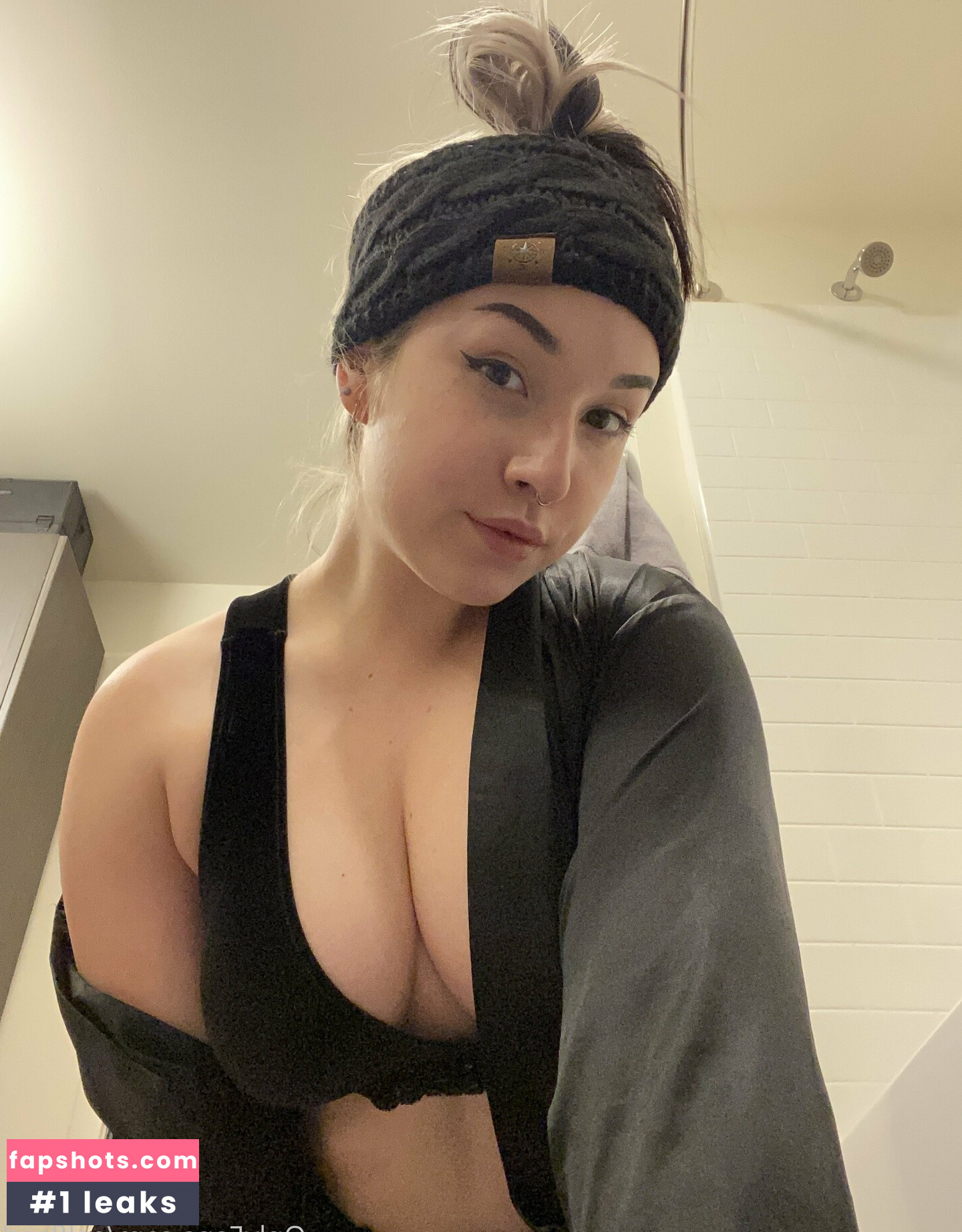 aelflaed Nude Leaks OnlyFans Photos #25 - LeakJerk