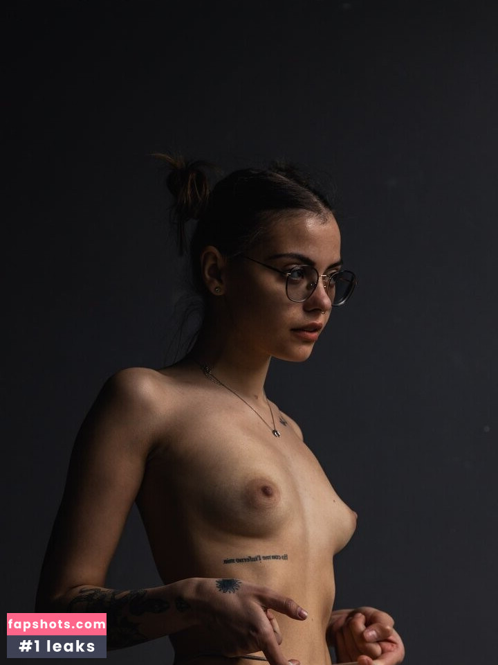 aelmiramirae Nude Leaks OnlyFans Photos #2 - LeakJerk
