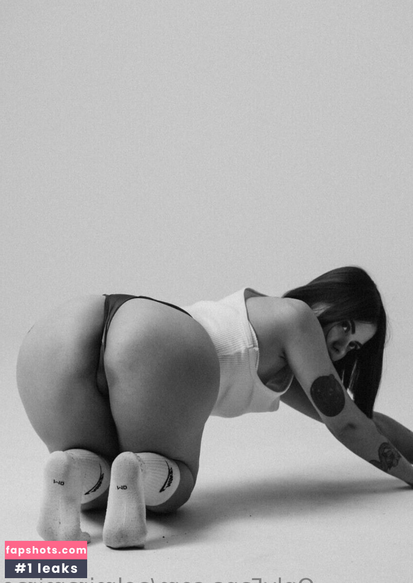 aelmiramirae Nude Leaks OnlyFans Photos #25 - LeakJerk