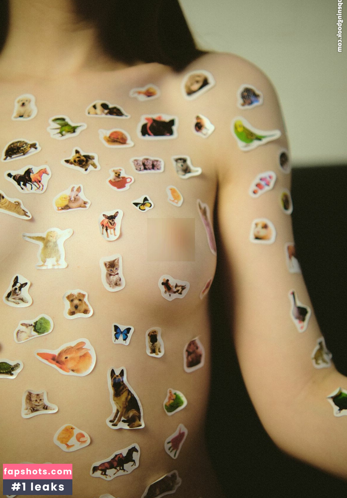 aemulus nude babe gallery