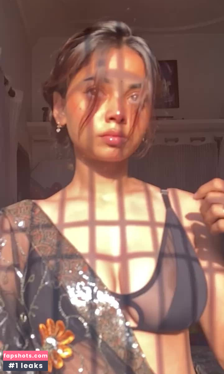 Afr Khan nude babe gallery