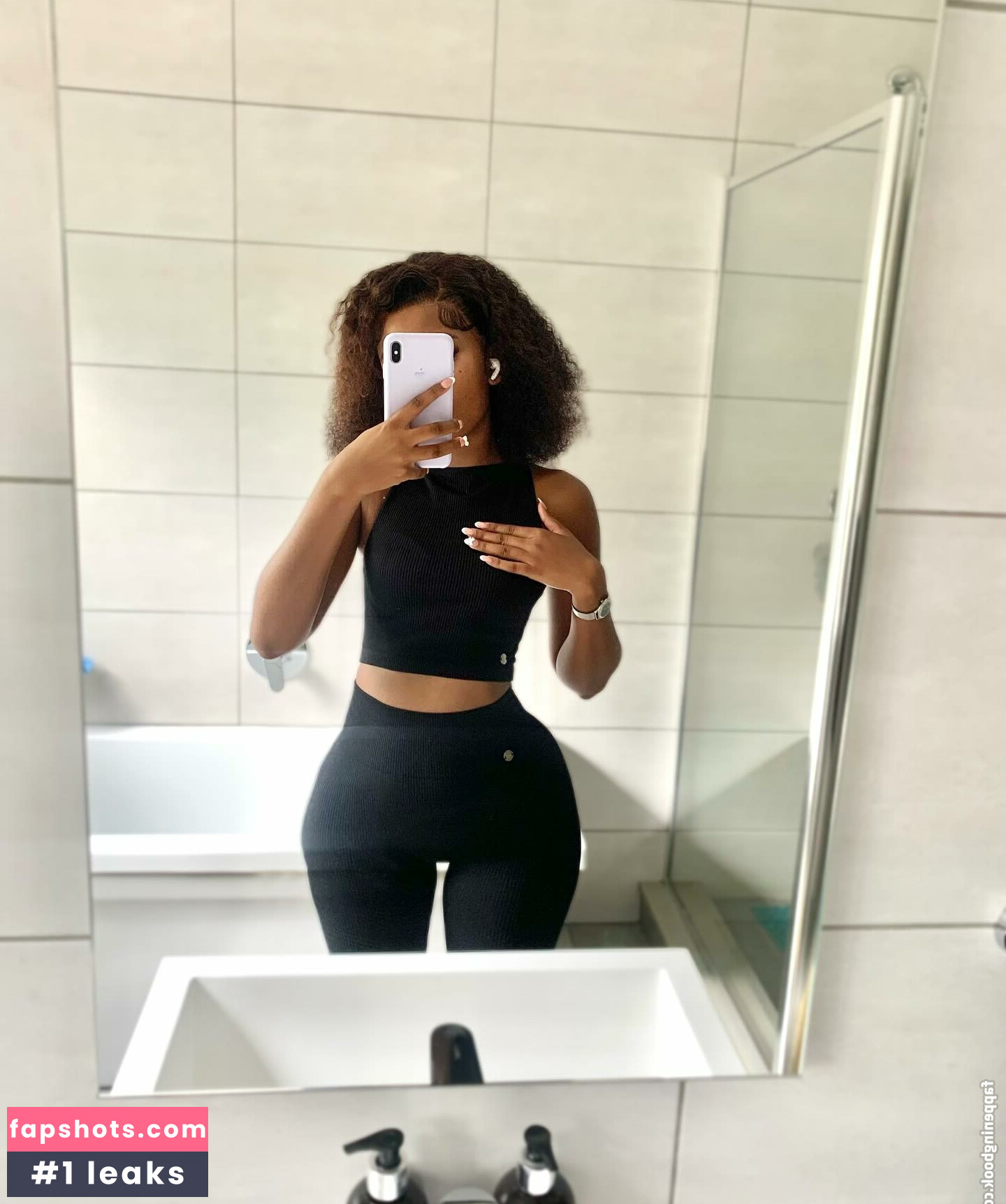 African Booty Meat Nude Leaks OnlyFans Photos #17 - LeakJerk