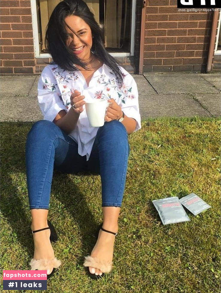 Afshan Azad gallery photo #4