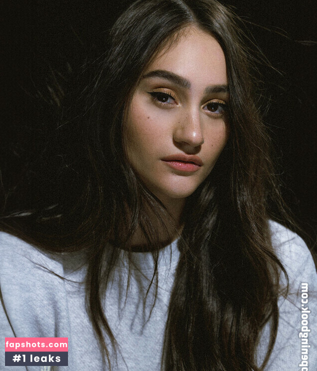 Agam Buhbut gallery photo #5