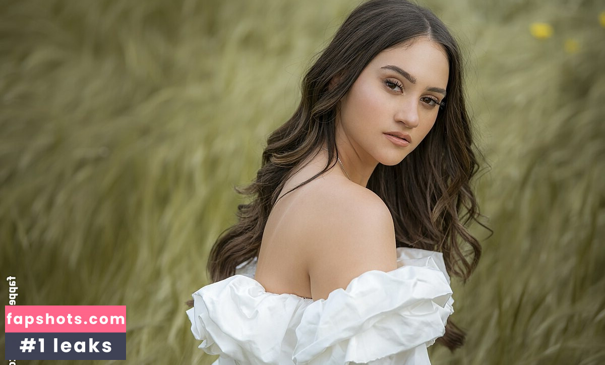 Agam Buhbut gallery photo #7