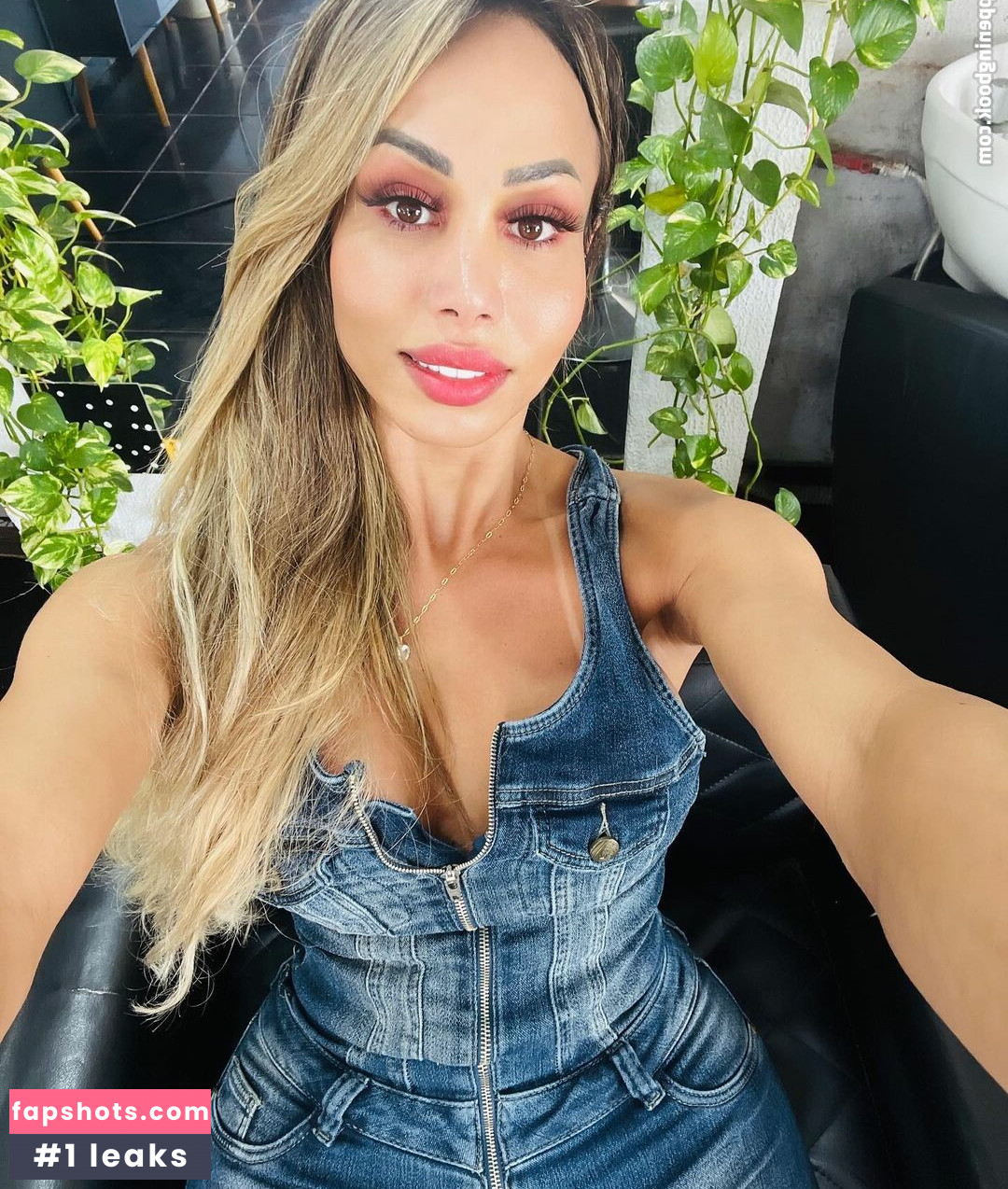 Agatha Ferraz gallery photo #21