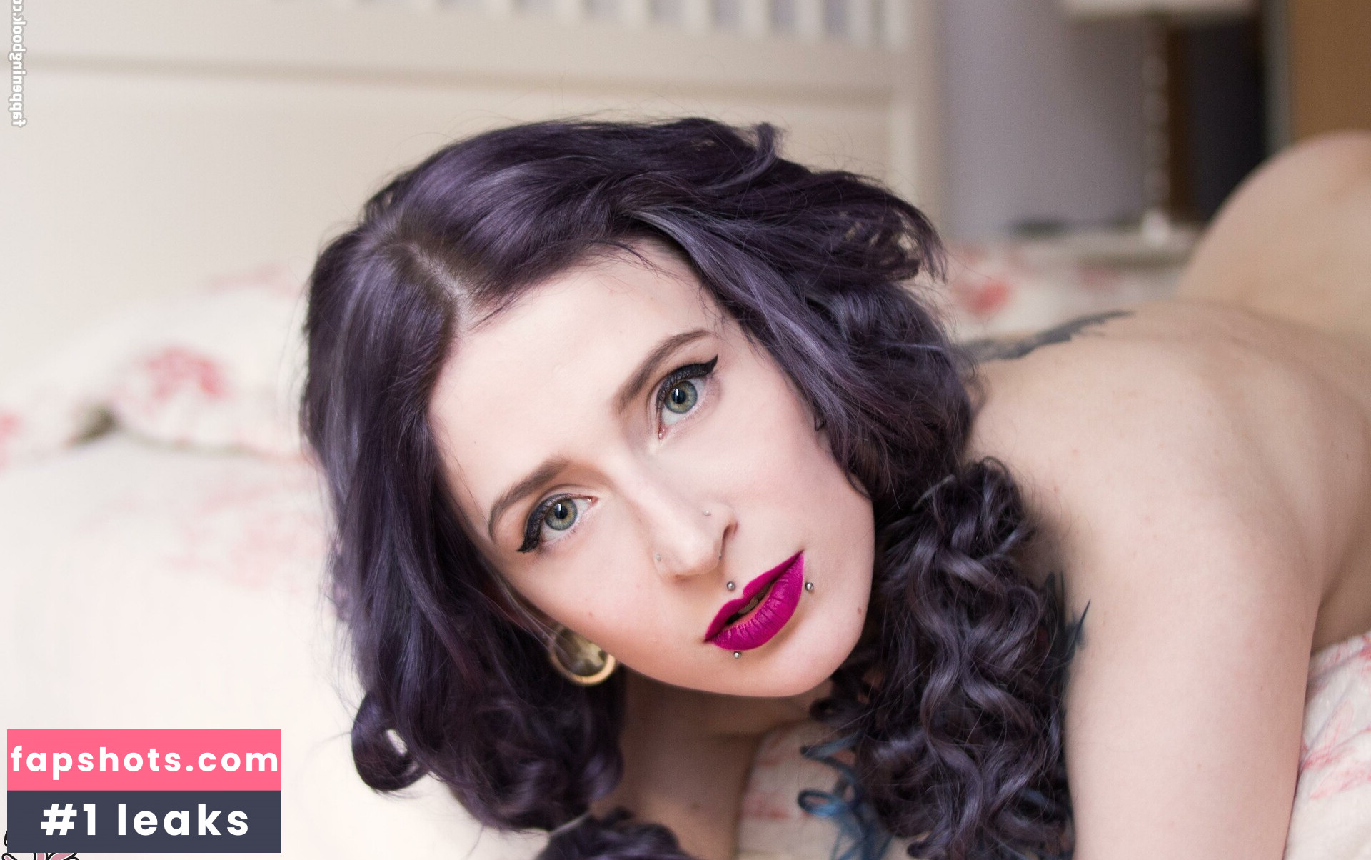 Aglaope gallery photo #30