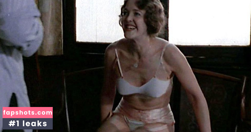 Agnès Soral gallery photo #15