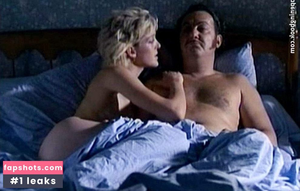 Agnès Soral gallery photo #20