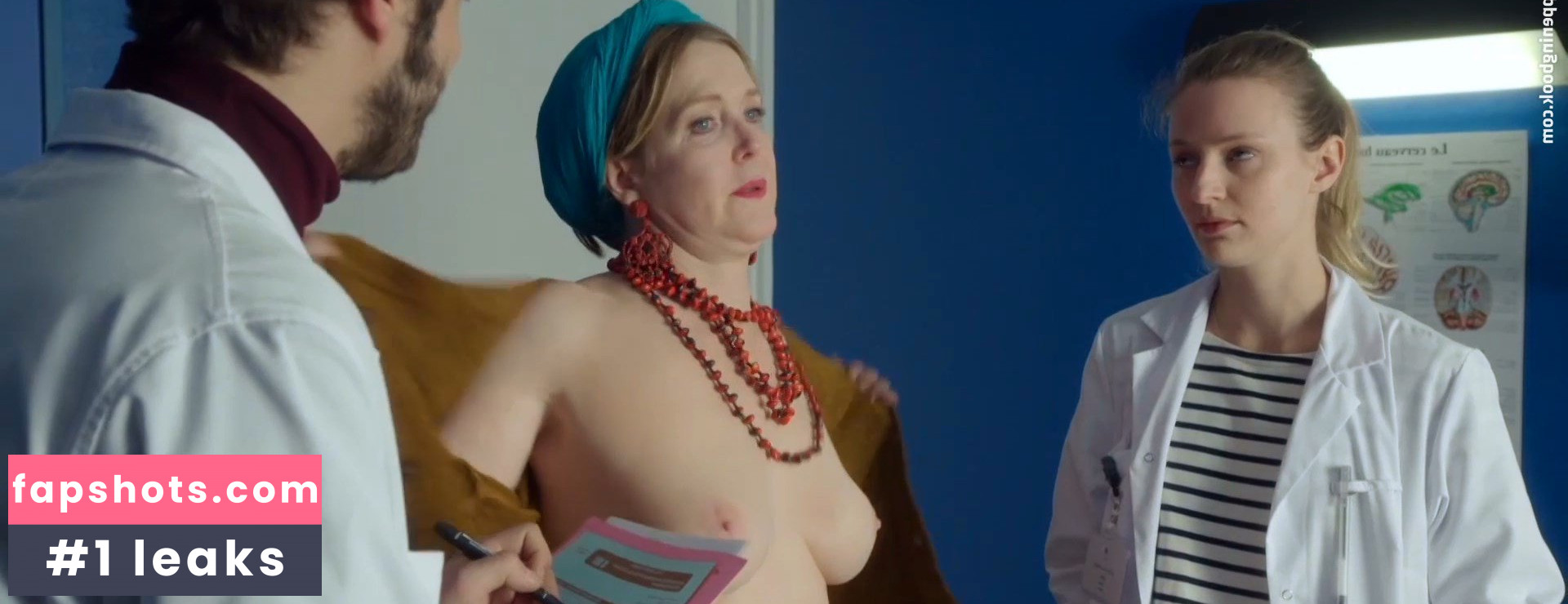 Agnès Soral gallery photo #4