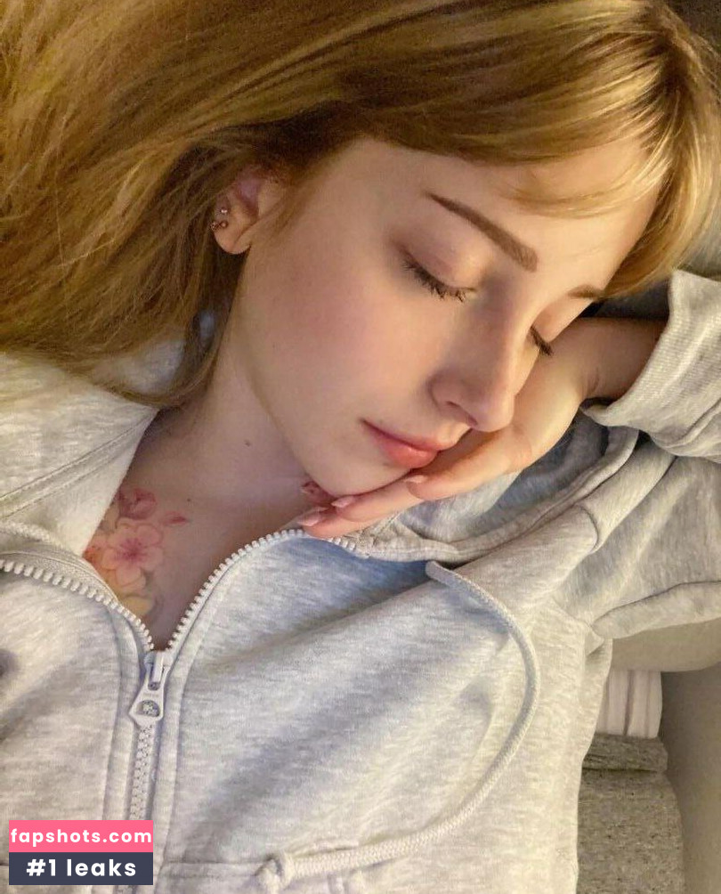 Agnese Innocente Nude Leaks OnlyFans Photos #7 - LeakJerk