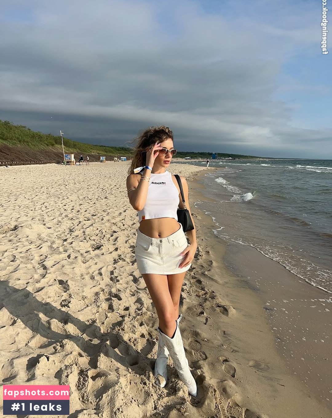 agnesemonaviciute nude babe gallery