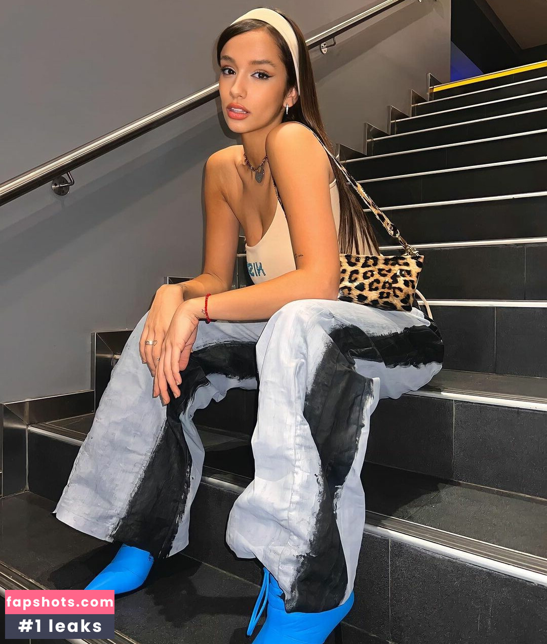 Agos Nisi gallery photo #8