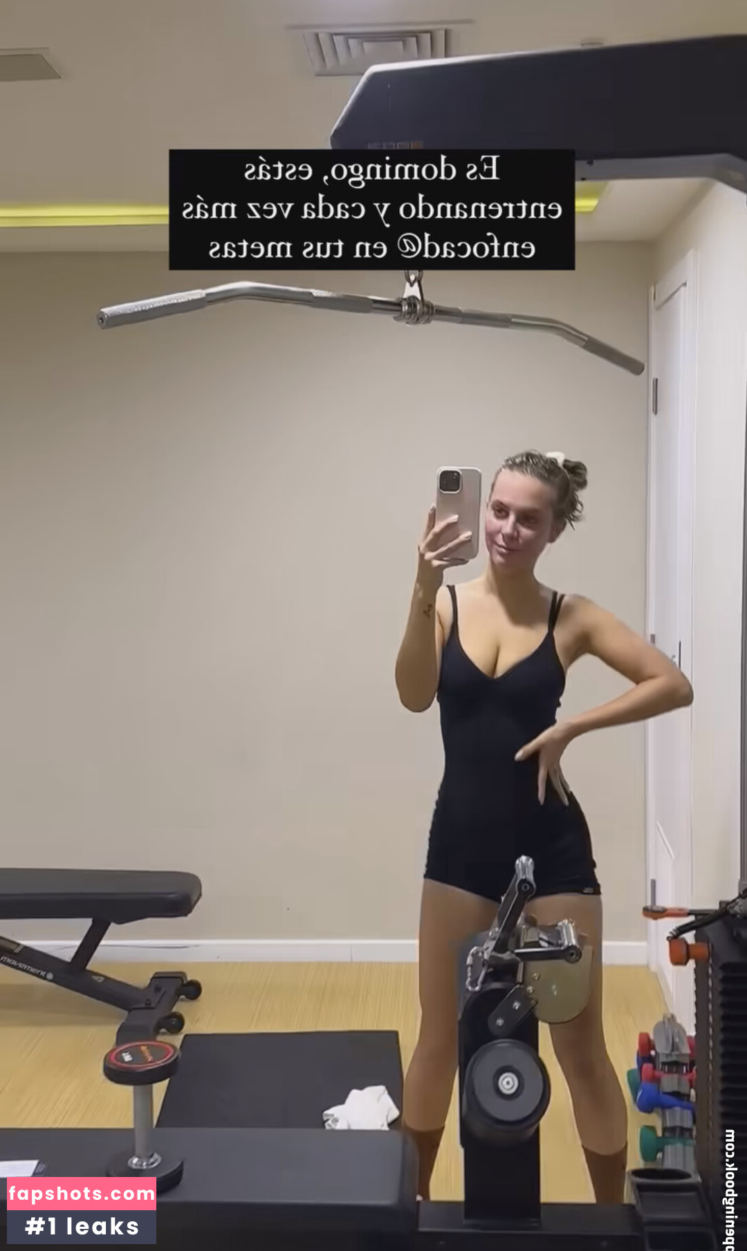 Agustina Bruenner gallery photo #10