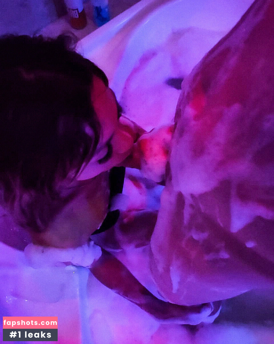 Agustina Cubas gallery photo #6