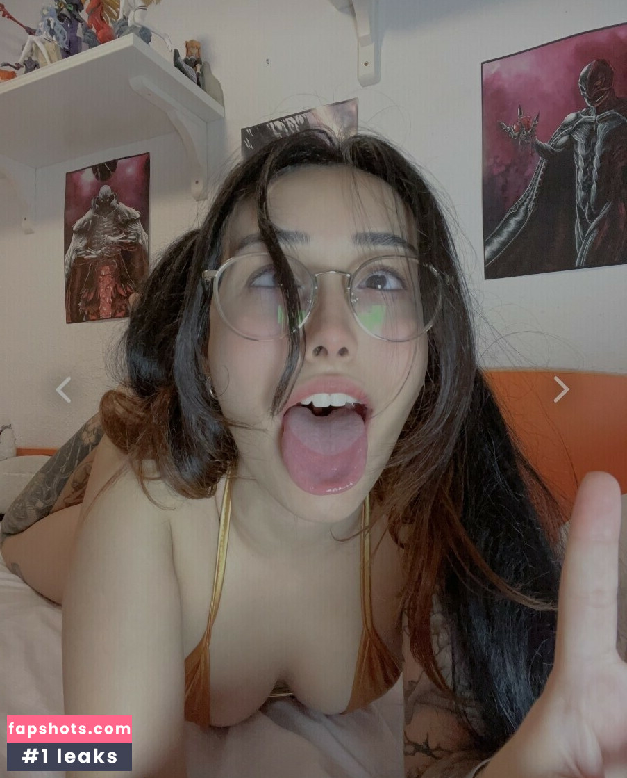 Ahegao gallery photo #65