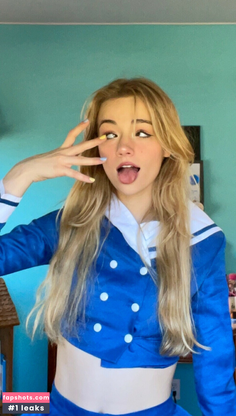 Ahegao gallery photo #79