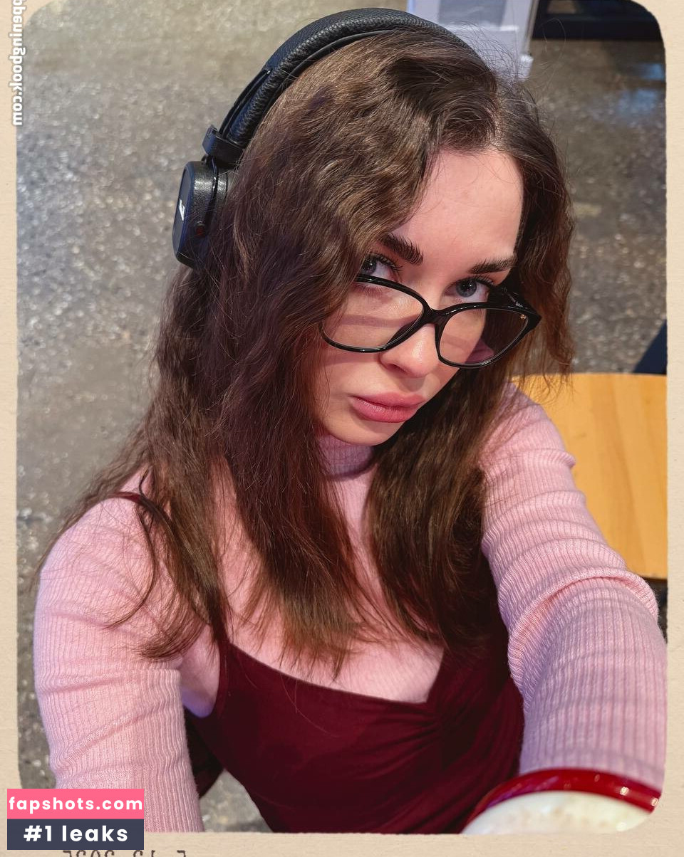 Ahrinyan gallery photo #5