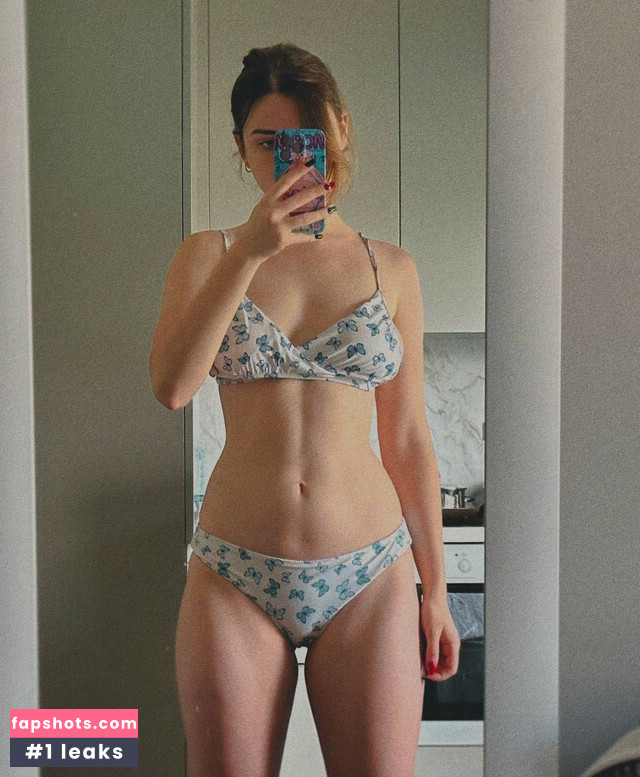 Ahrinyan gallery photo #45