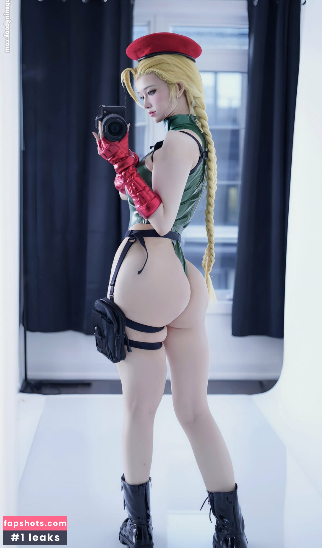 Ahrithefox nude babe gallery