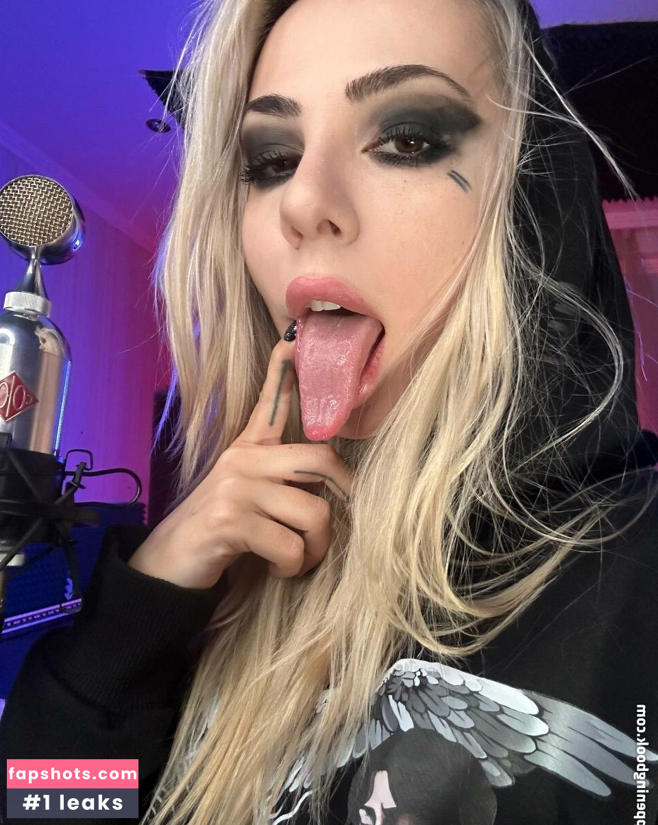 Ai Mori gallery photo #167