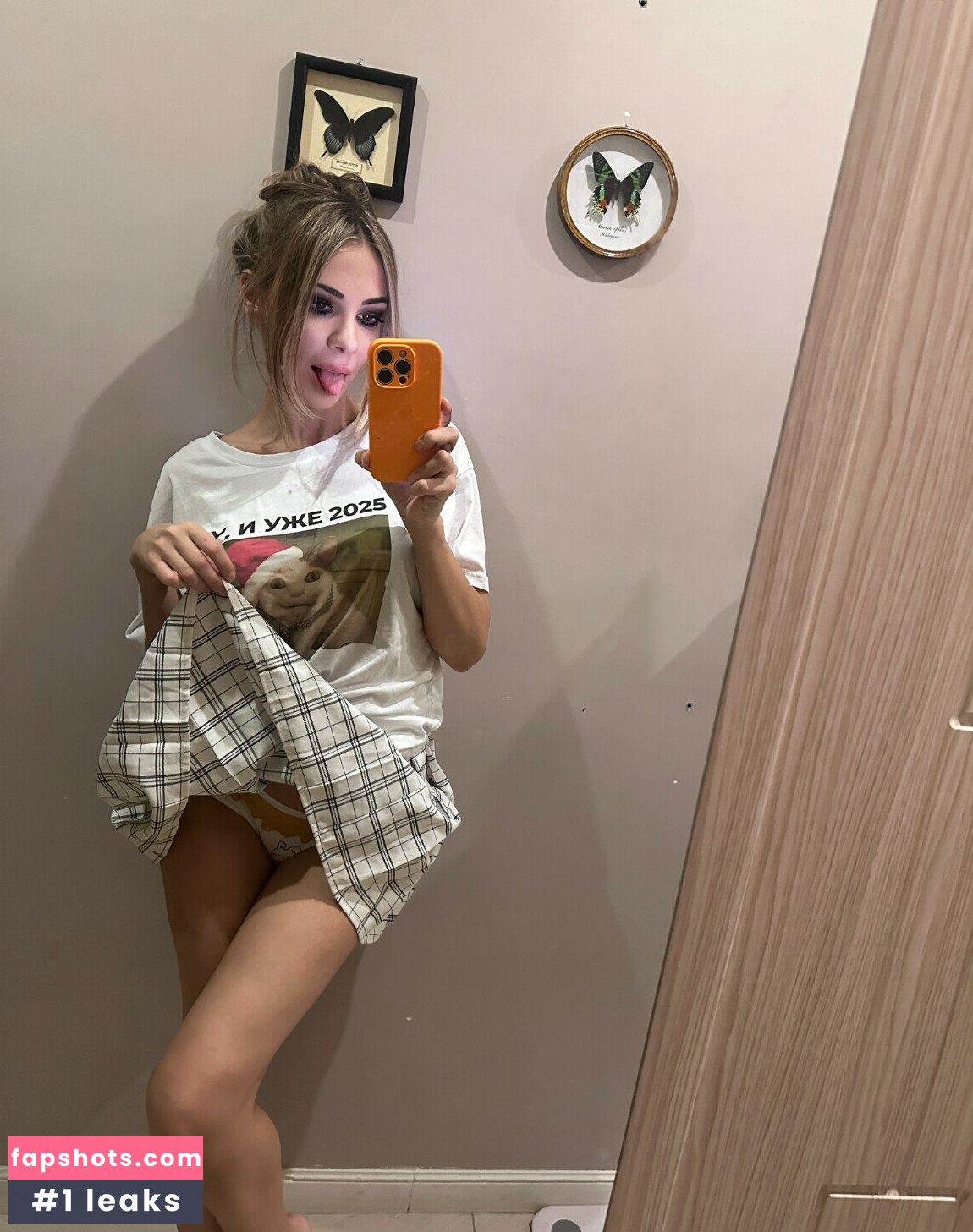 Ai Mori gallery photo #57