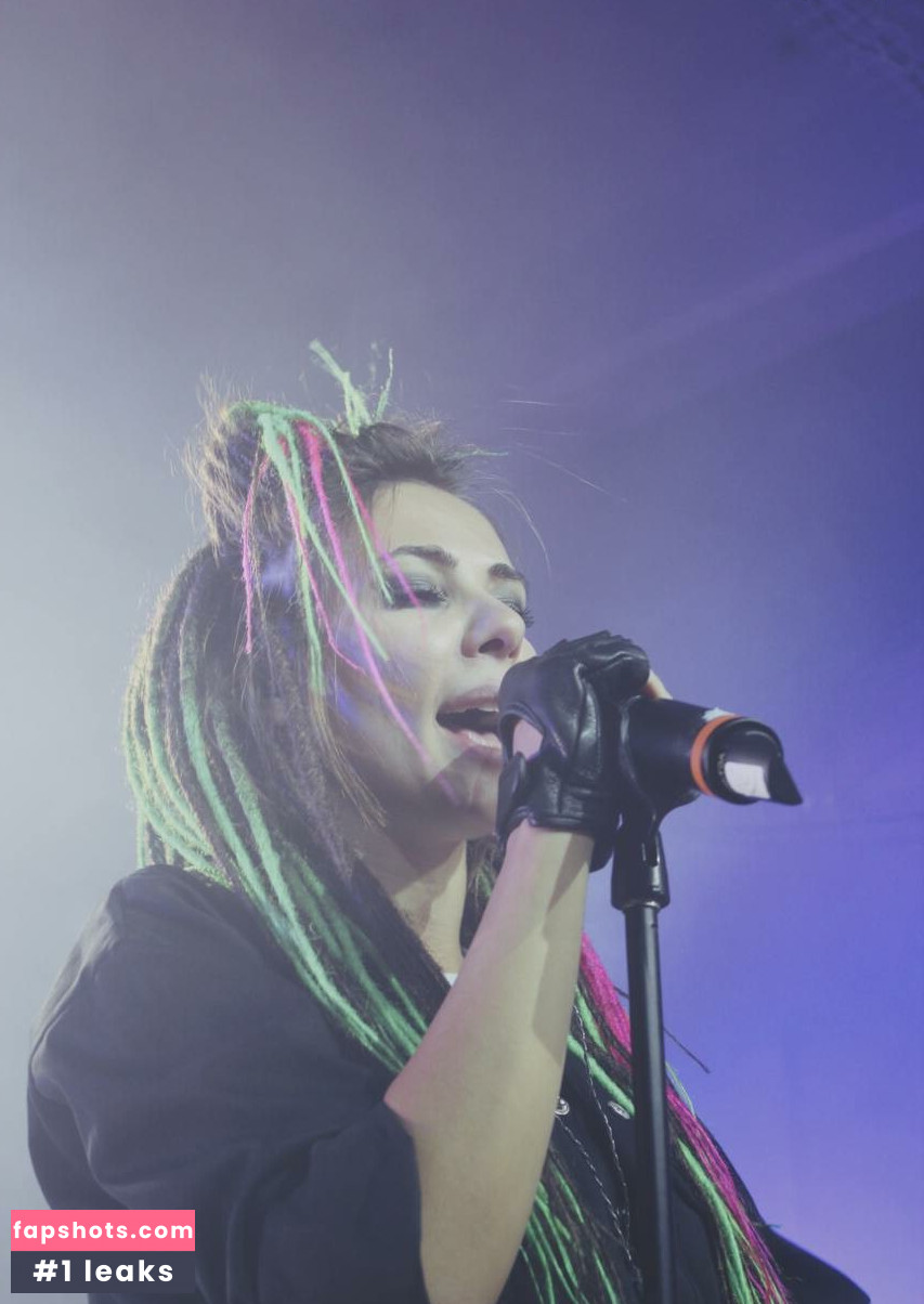 Ai Mori gallery photo #68