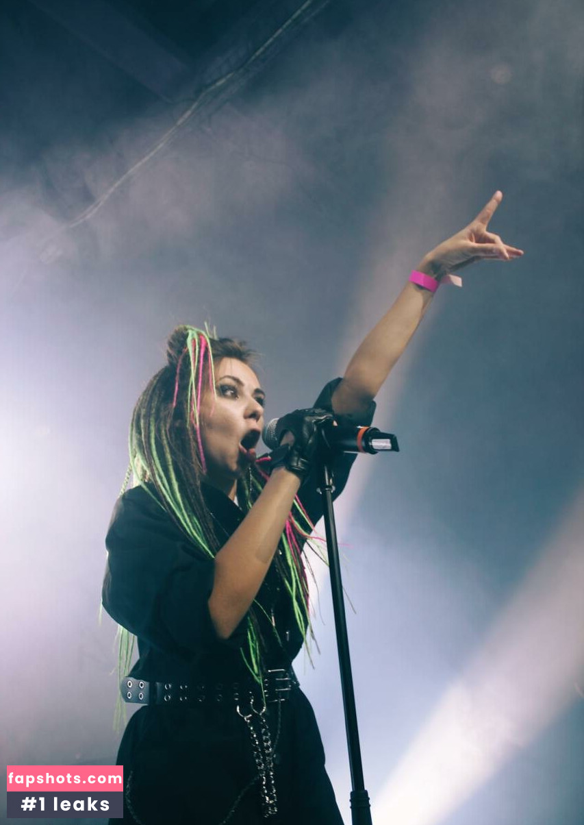 Ai Mori gallery photo #69