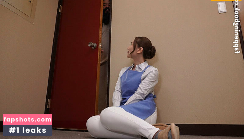 Ai Sayama gallery photo #28