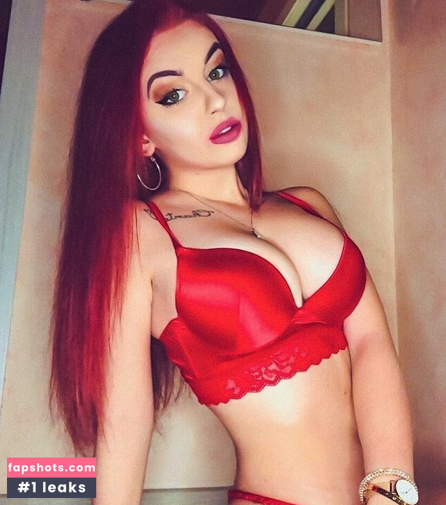 Aicha Bianchi gallery photo #23