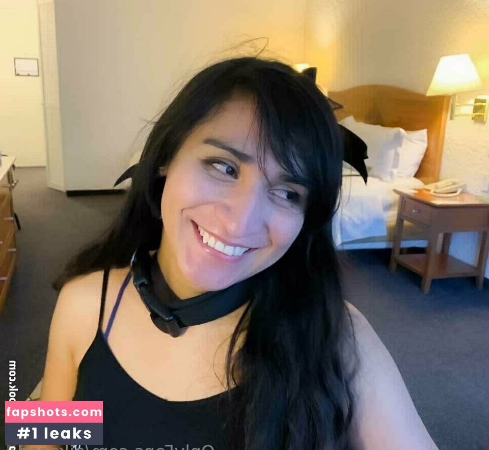 Aika Sofia gallery photo #3