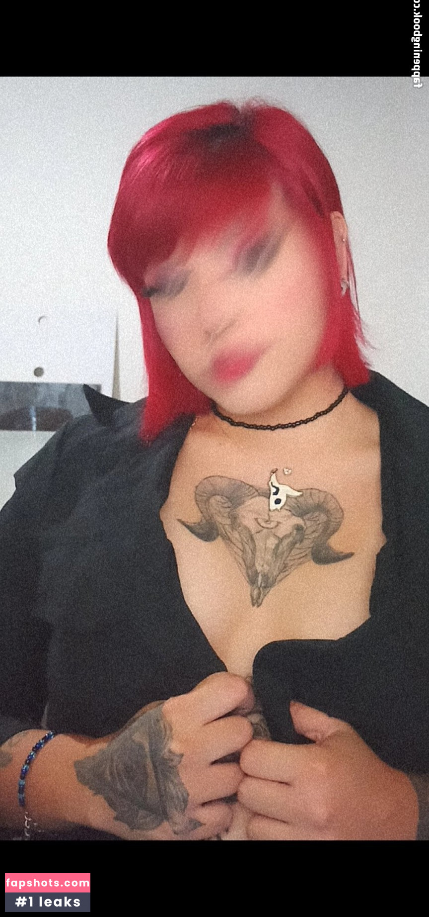 Aiko Hirakura gallery photo #6